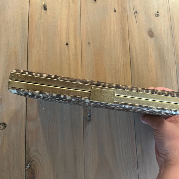 Banana Republic clutch - Picture 2 of 3